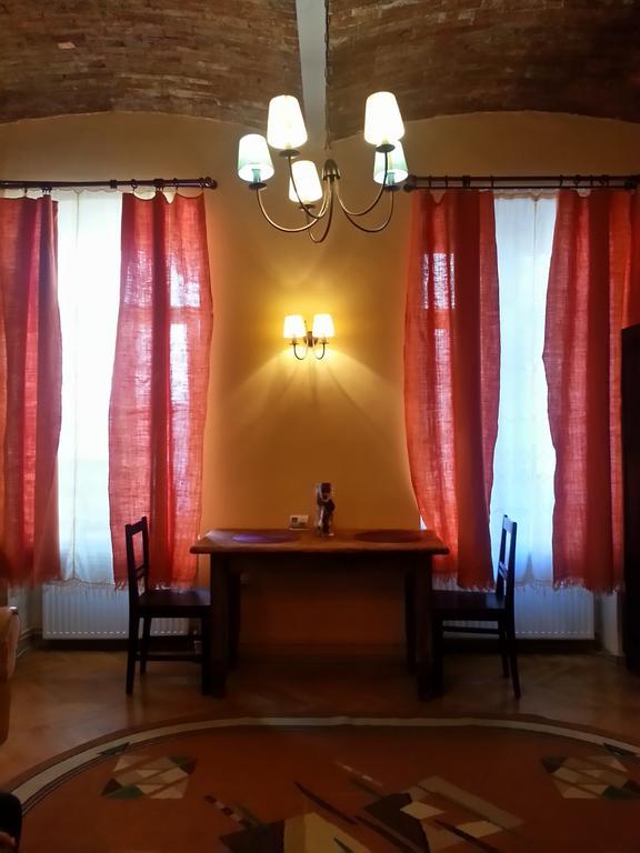 Brasov Apartment In Historic Center 部屋 写真